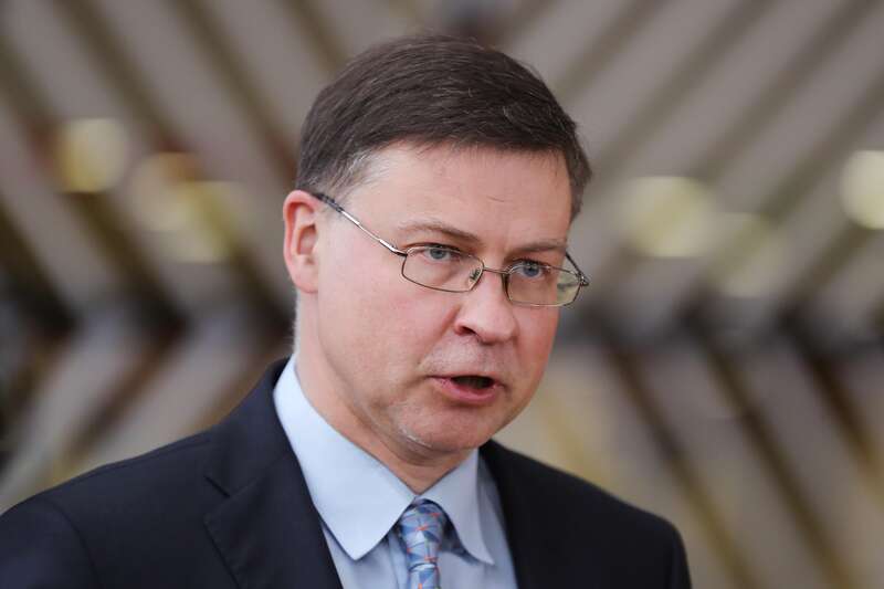 欧盟贸易专员瓦尔迪斯·东布罗夫斯基斯