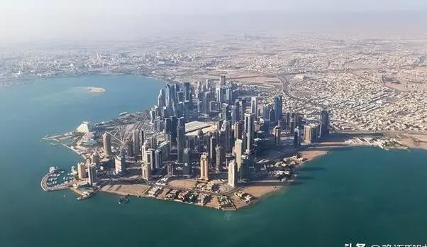 卡塔尔是全球最大的液化天然气出口国之一